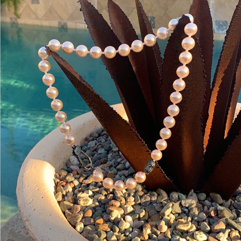 20” cultured Tahitian rose pearl necklace accented with marcasites